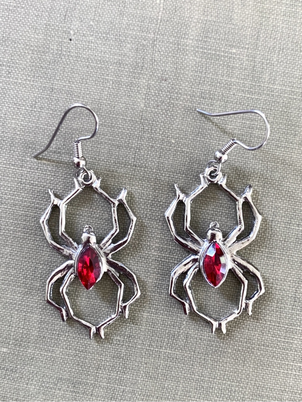 Silver Pewter Spider with Red Stone dangle earrings